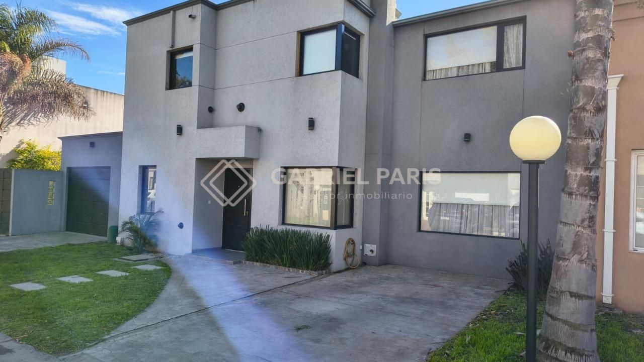 Casa en ALSINA 4100