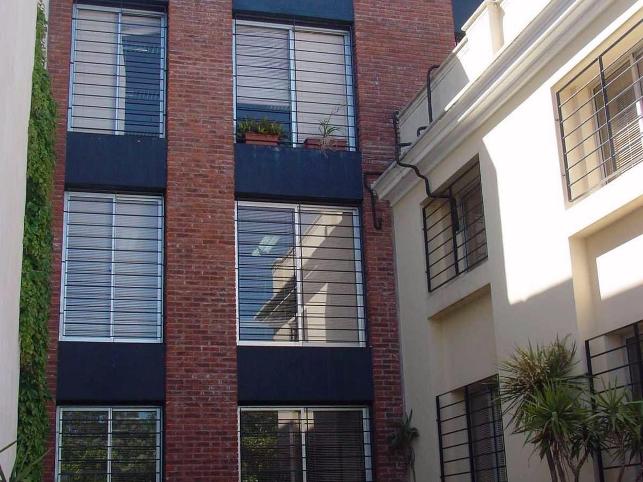 OFICINAS CAMPIGLIA