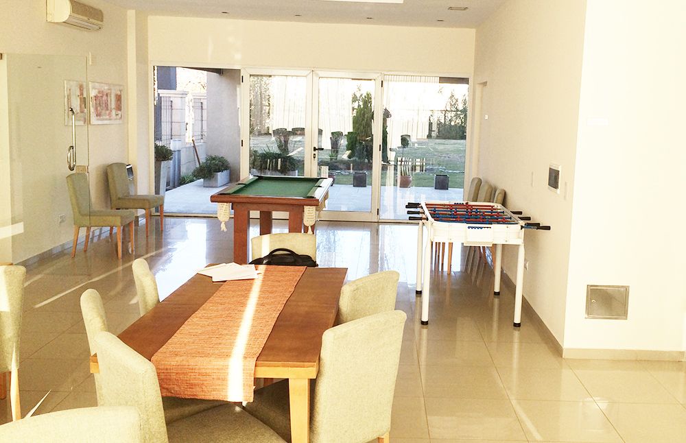 Arte I - Residencias en Altura - Edificio en ALMIRANTE BROW 1H H