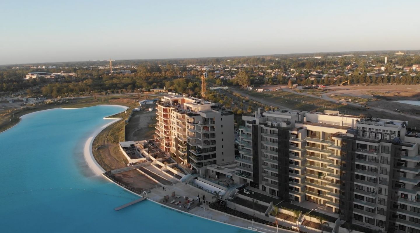 Remeros Beach - Edificio en Remeros Beach 