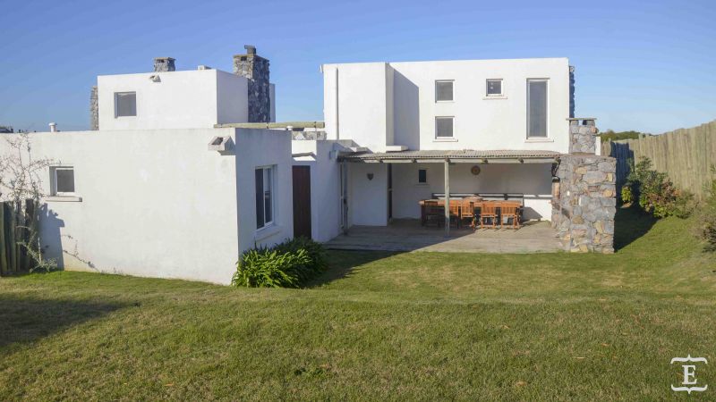 Casa EN ALQUILER TEMPORARIO