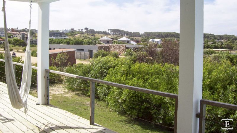 Casa EN VENTA Y ALQUILER