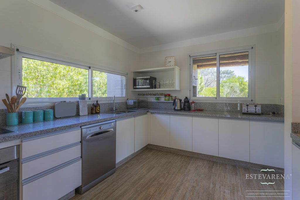 Casa EN VENTA Y ALQUILER