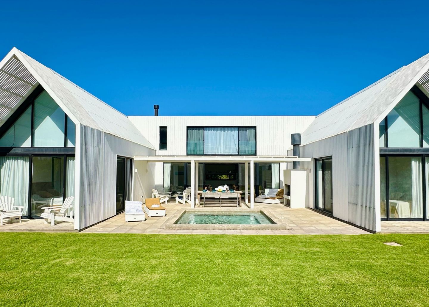 Casa en alquiler temporario Club Del Mar 4 dormitorios