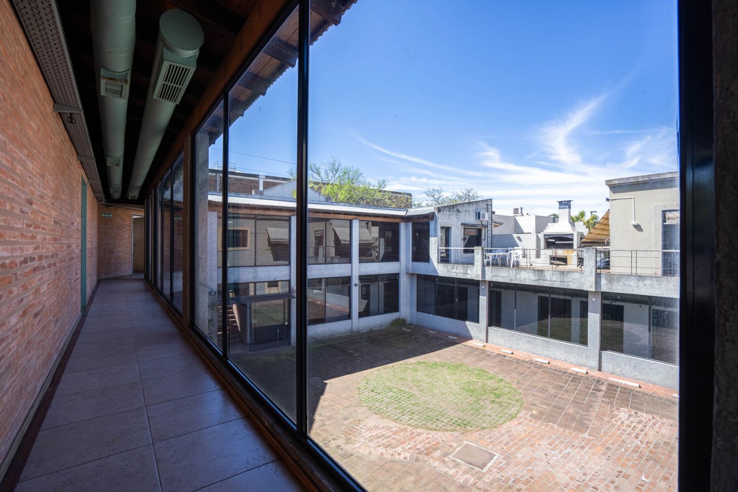 ALQUILER DE EDIFICIO EN San Isidro - Martínez - 38