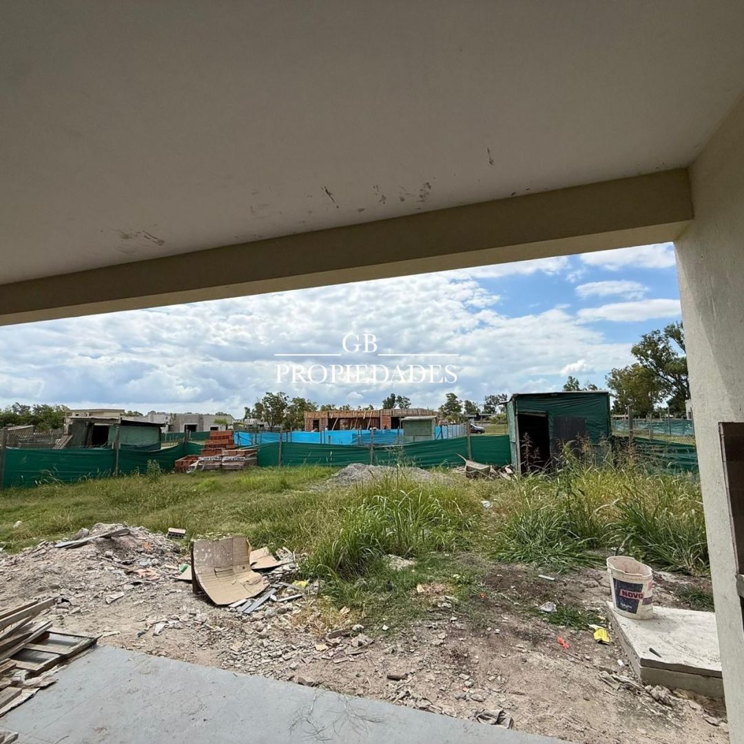 VENTA DE CASA EN Pilar - Santa Sofia - 23