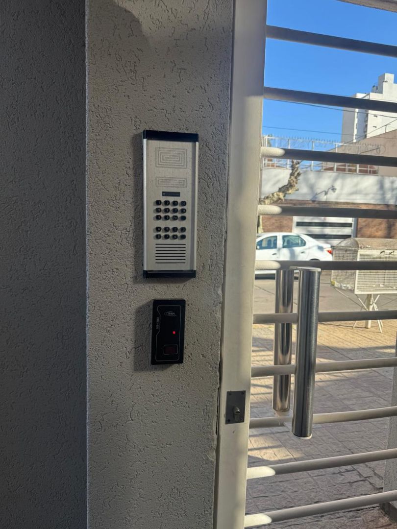 VENTA DE DEPARTAMENTO EN Tres de Febrero - Caseros - 34
