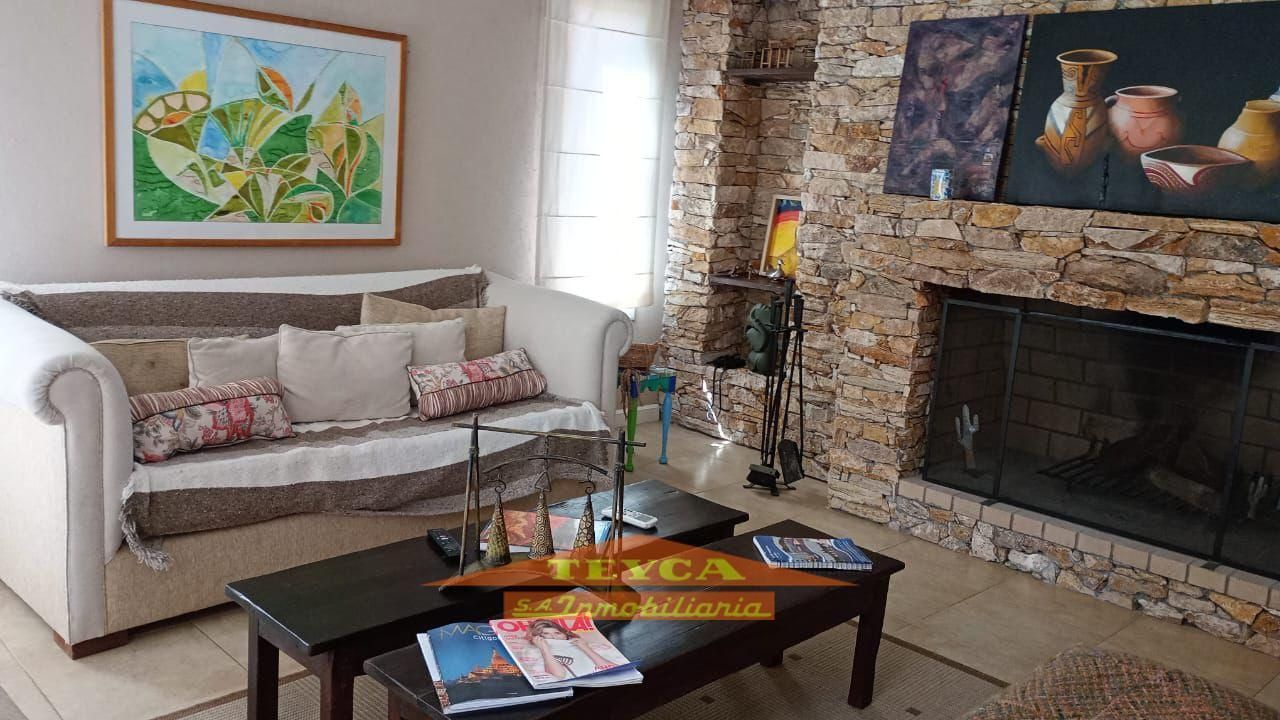 Casa en venta La Herradura 5 ambientes