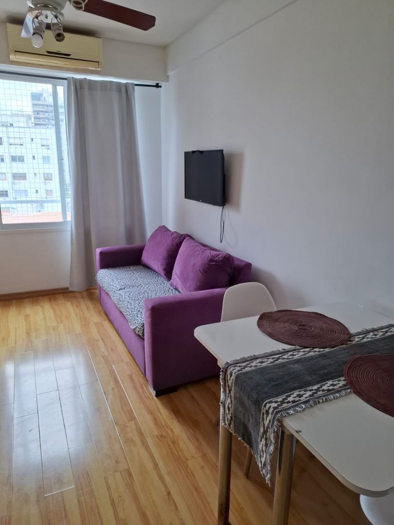Departamento en Jose Marmol 400