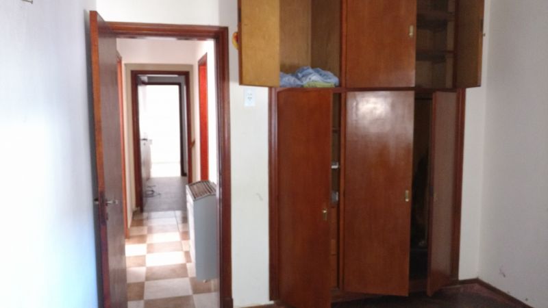 Casa 4 amb, 247m² con 3 dorm y 2 baños — Ideal Inversores
