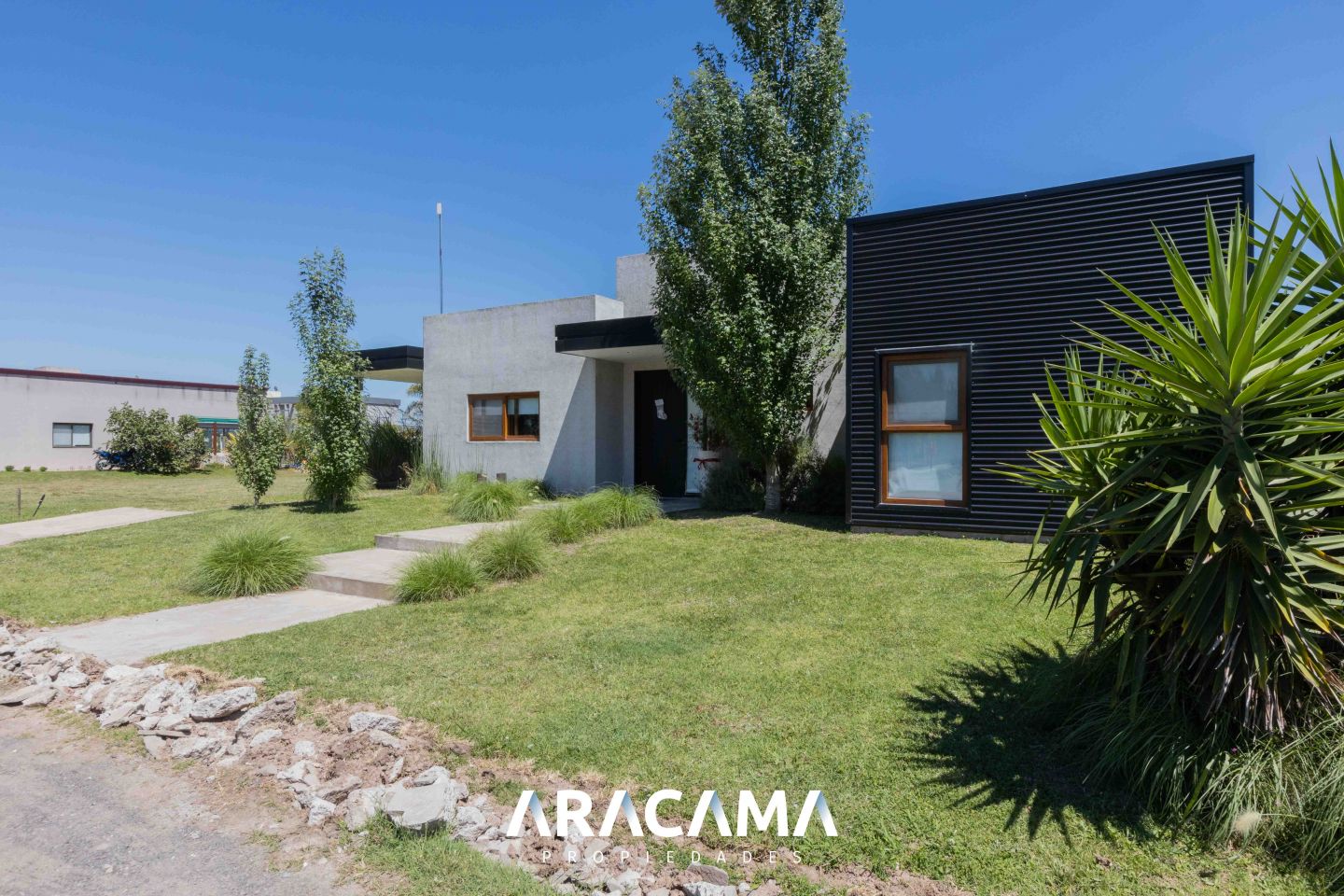 VENTA DE CASA EN Presidente Perón - Horizontes al sur - 38