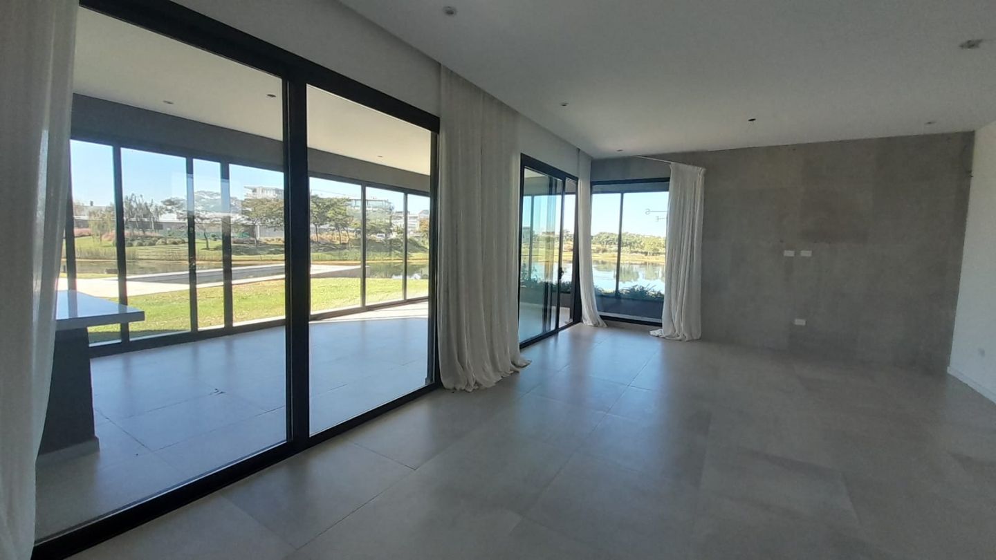 Casa en Venta en Escobar, G.B.A. Zona Norte