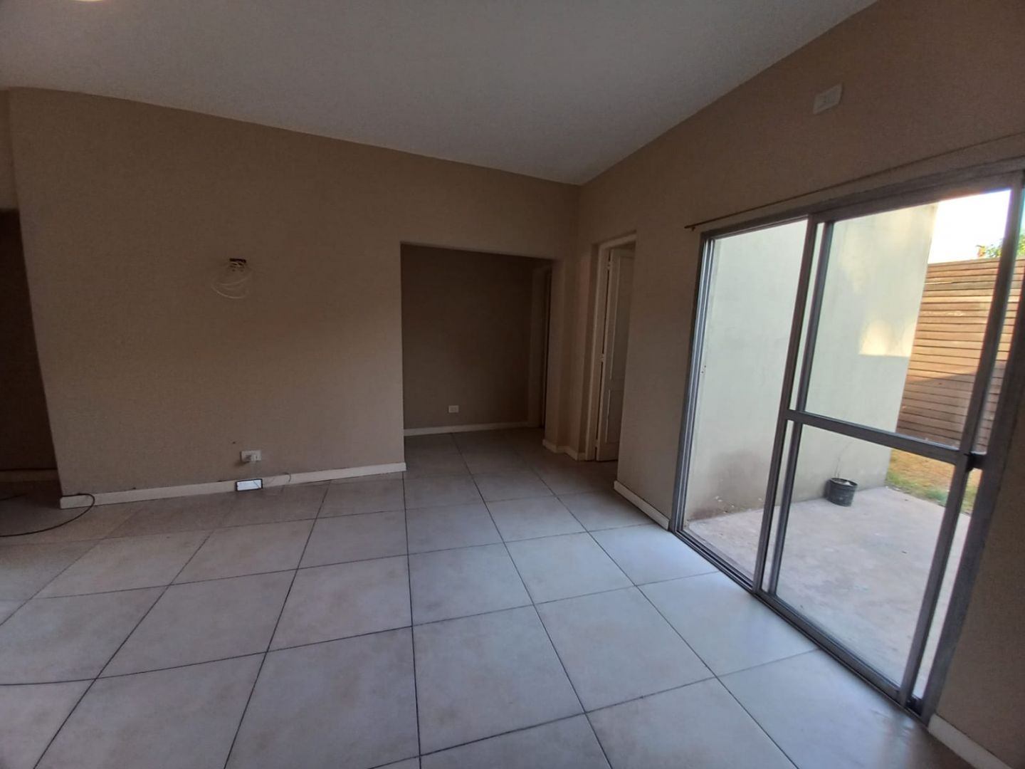 ALQUILER DE CASA EN La Matanza - Gregorio de Laferrere - 8