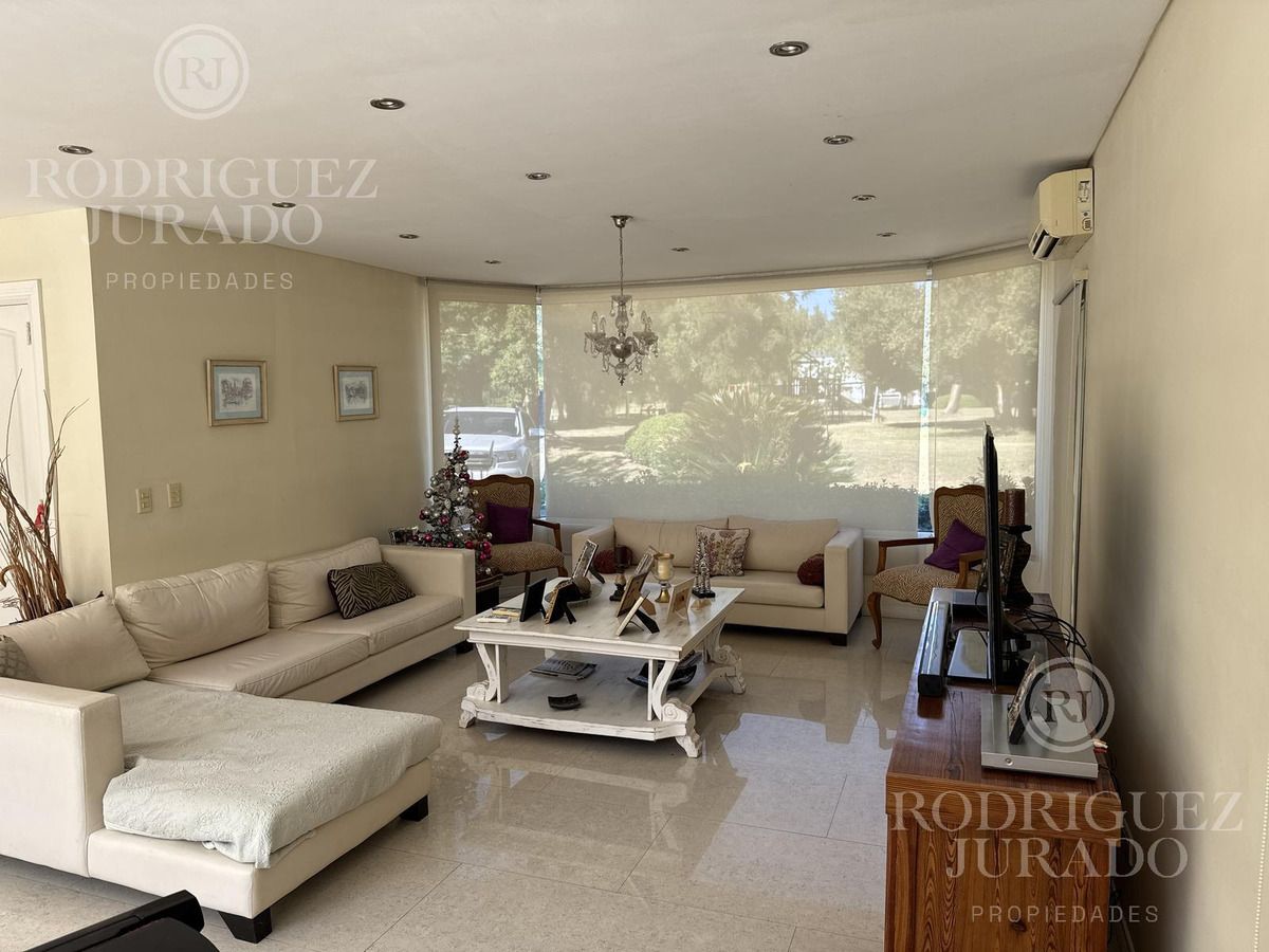Casa en Venta en Escobar, G.B.A. Zona Norte