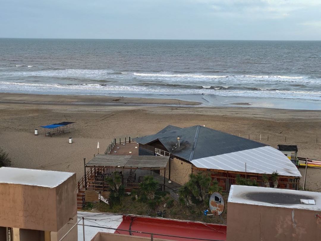 Departamento en ANDRADE 100
