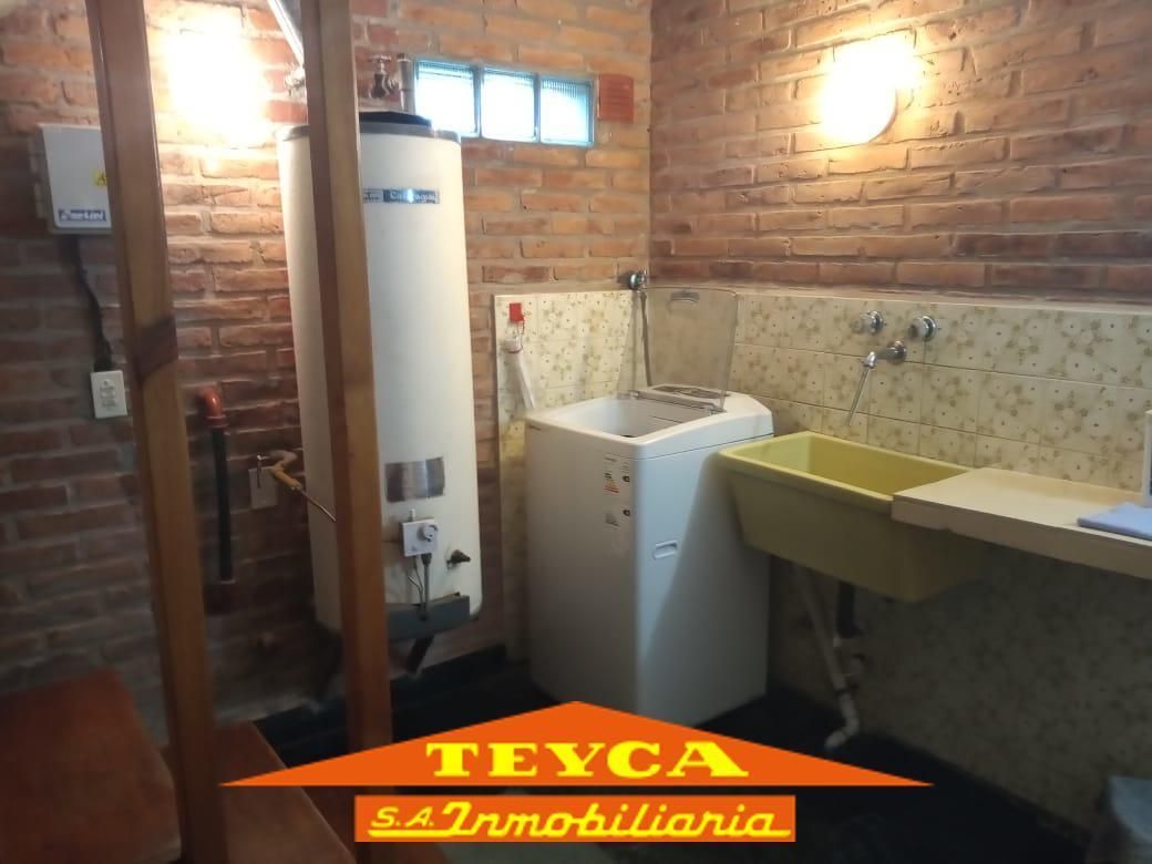 Casa en venta Lasalle 4 ambientes