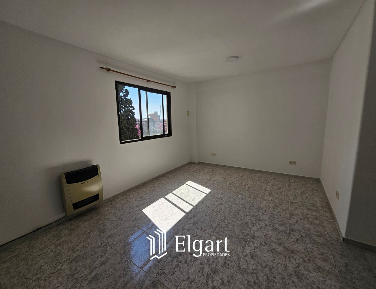 ALQUILER DE DEPARTAMENTO EN San Miguel de Tucumán — foto 2