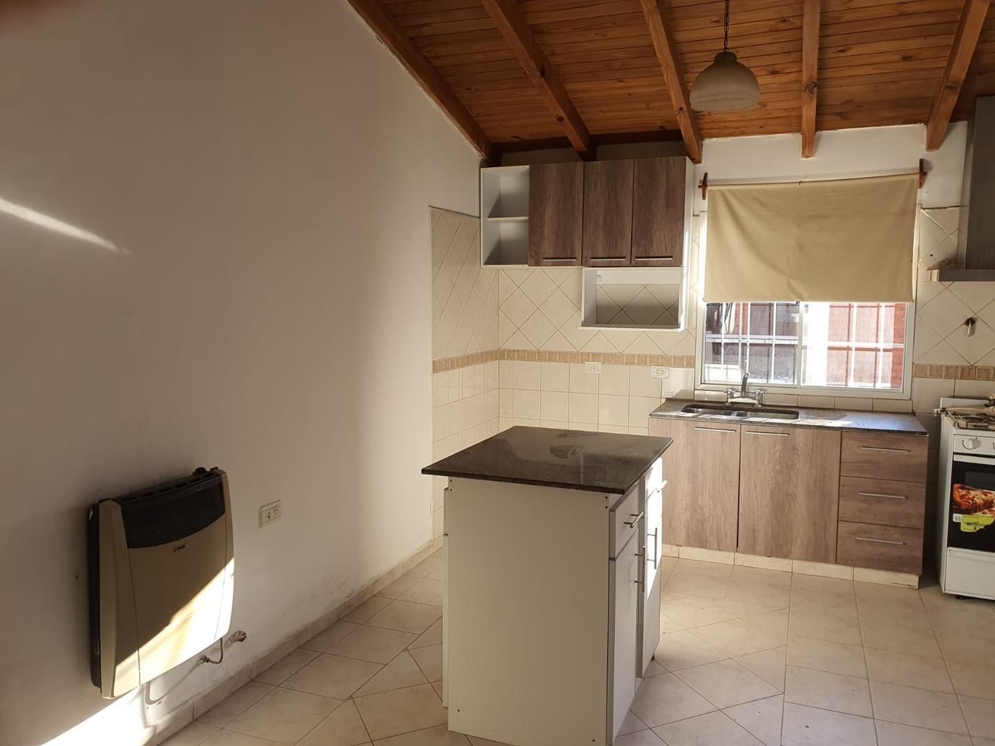 VENTA DE CASA EN Neuquén - Provincias Unidas - 7