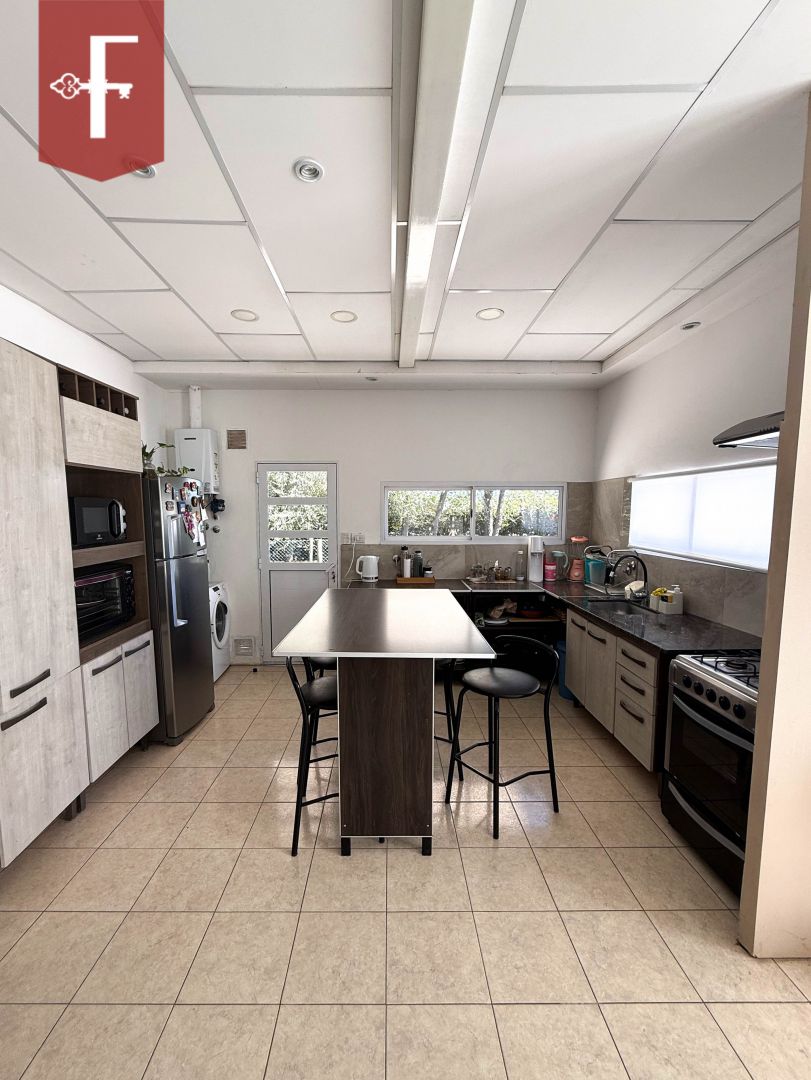 VENTA DE CASA EN Juana Koslay - BARRIO MANQUEGUE - 4