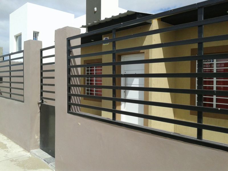 VENTA DE CASA EN PICO TRUNCADO - ZONA ESTE - 2