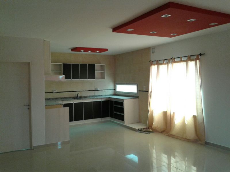 VENTA DE CASA EN PICO TRUNCADO - ZONA ESTE - 3
