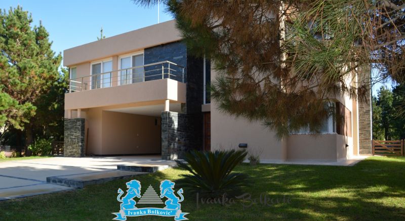 Casa en Residencial I 6 ambientes