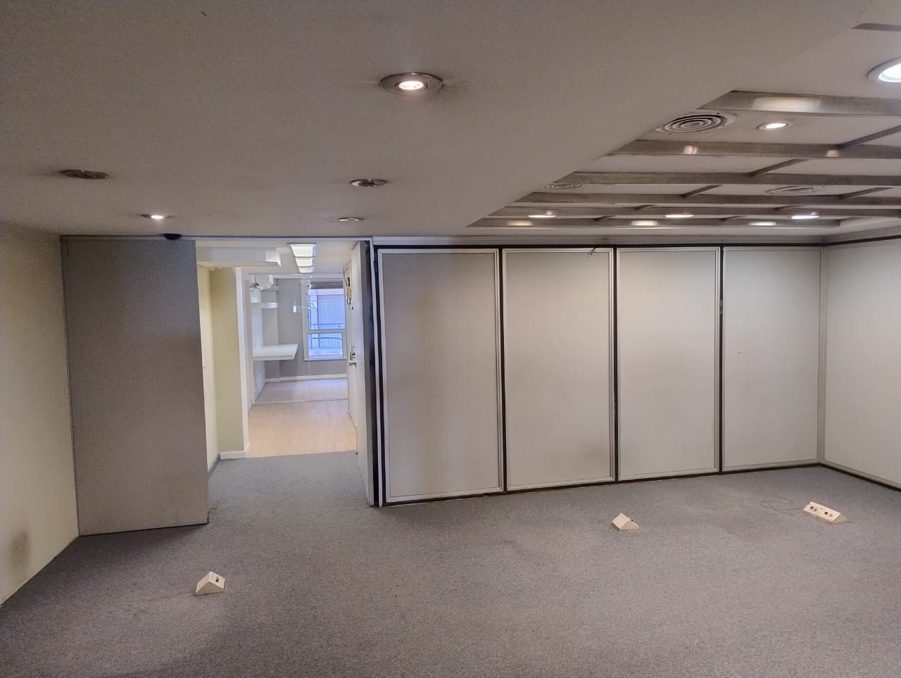 ALQUILER DE OFICINA EN Capital Federal - Retiro - 24