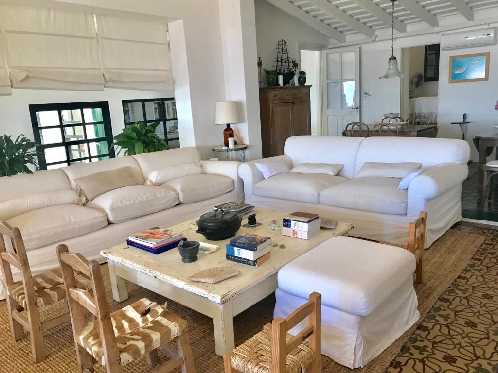 Casa EN VENTA Y ALQUILER