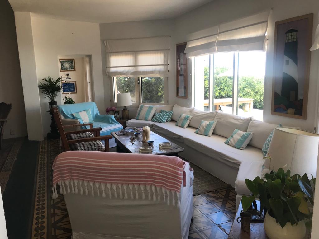 Casa EN VENTA Y ALQUILER