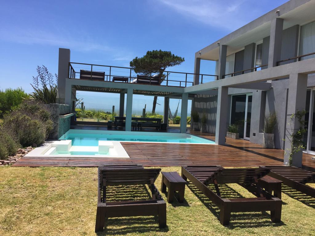 Casa EN VENTA Y ALQUILER
