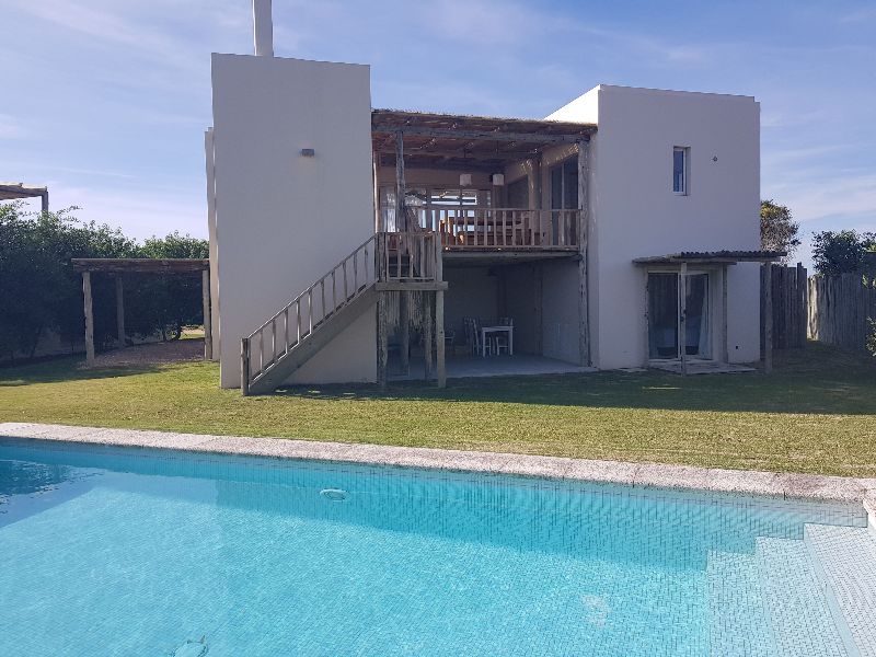 Casa EN ALQUILER TEMPORARIO