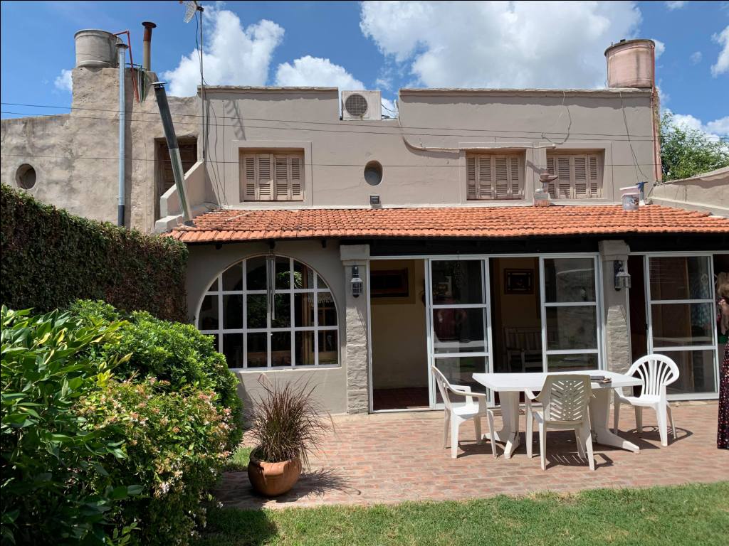 VENTA DE CASA EN Chascomús - CASCO HISTORICO - 16
