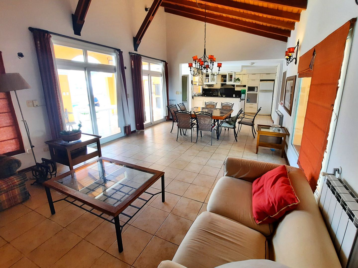 VENTA DE CASA EN San Nicolás de los Arroyos - Centro - 32