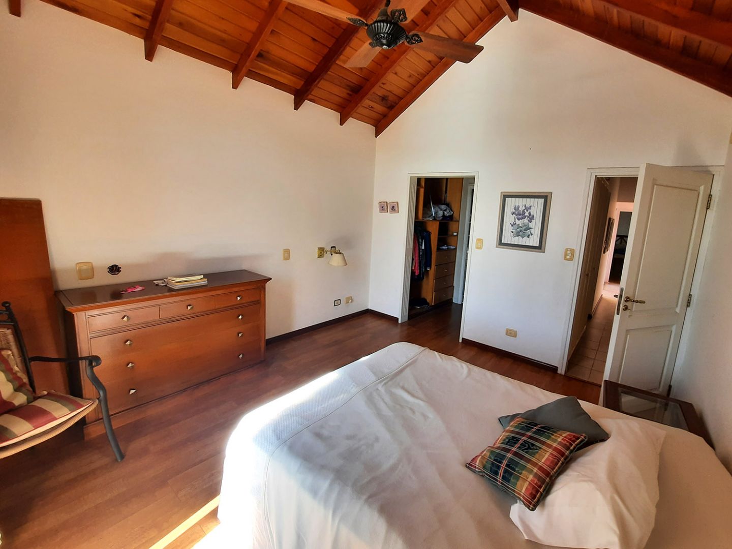 VENTA DE CASA EN San Nicolás de los Arroyos - Centro - 41