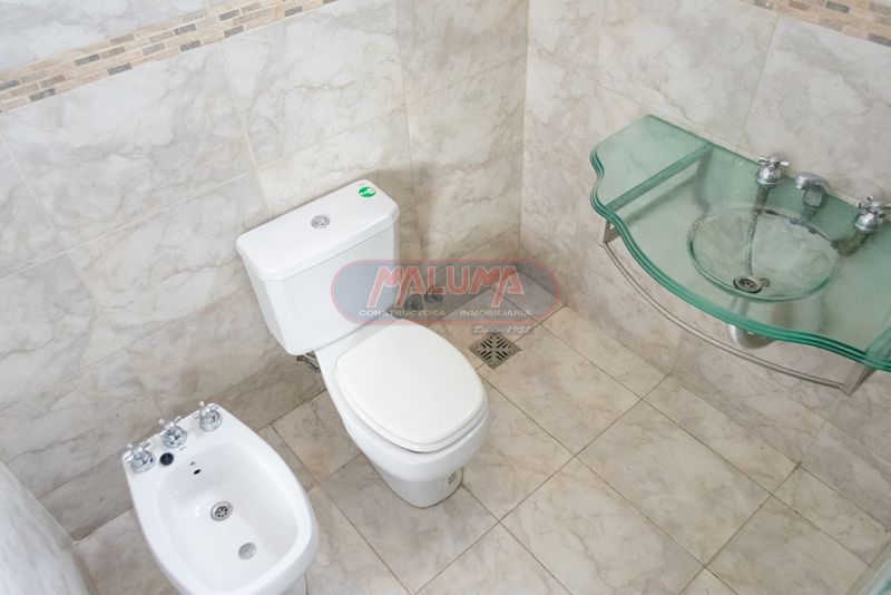 VENTA DE CASA EN Capital Federal - Villa Luro - 34