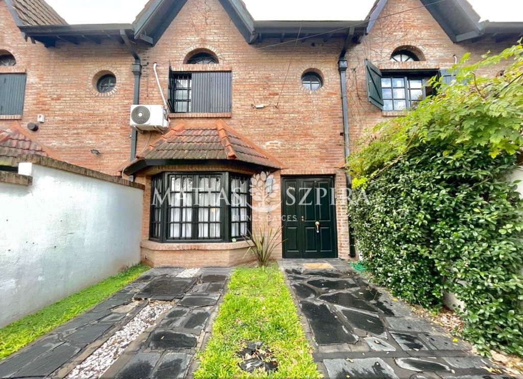Casa en Venta en Moron, G.B.A. Zona Oeste