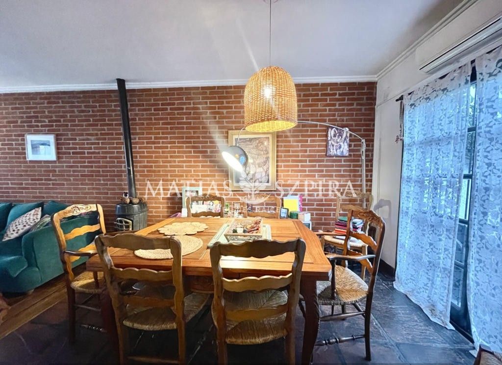 Casa en Venta en Moron, G.B.A. Zona Oeste