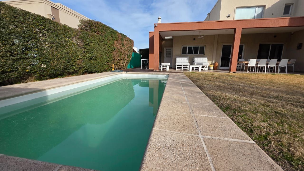 Casa EN VENTA