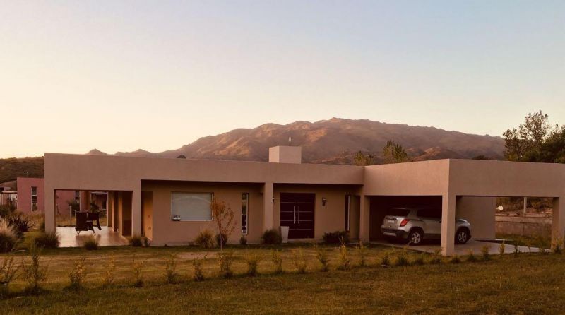 Casa EN VENTA