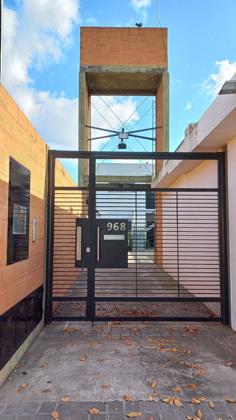 Departamento en Rio Negro 900