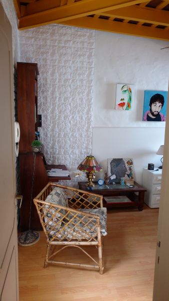 Casa + departamento 3 amb, 412 m² con 2 baños, galería/cochera y pileta — Balcarce