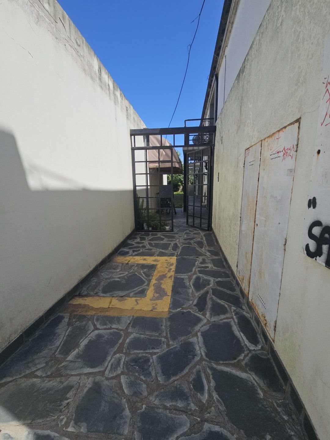 Depto 2 amb, 425.53m² en Balcarce con proyecto para 2 deptos más