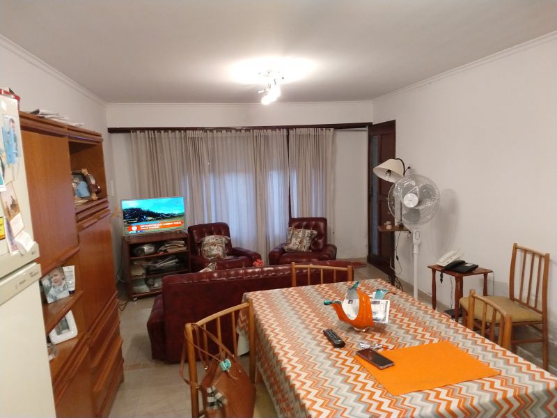 Casa 3 amb, 2 baños, garage para un auto