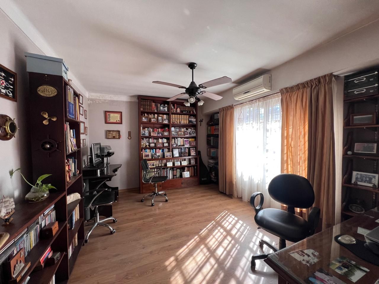 Casa en Venta en Moron, G.B.A. Zona Oeste